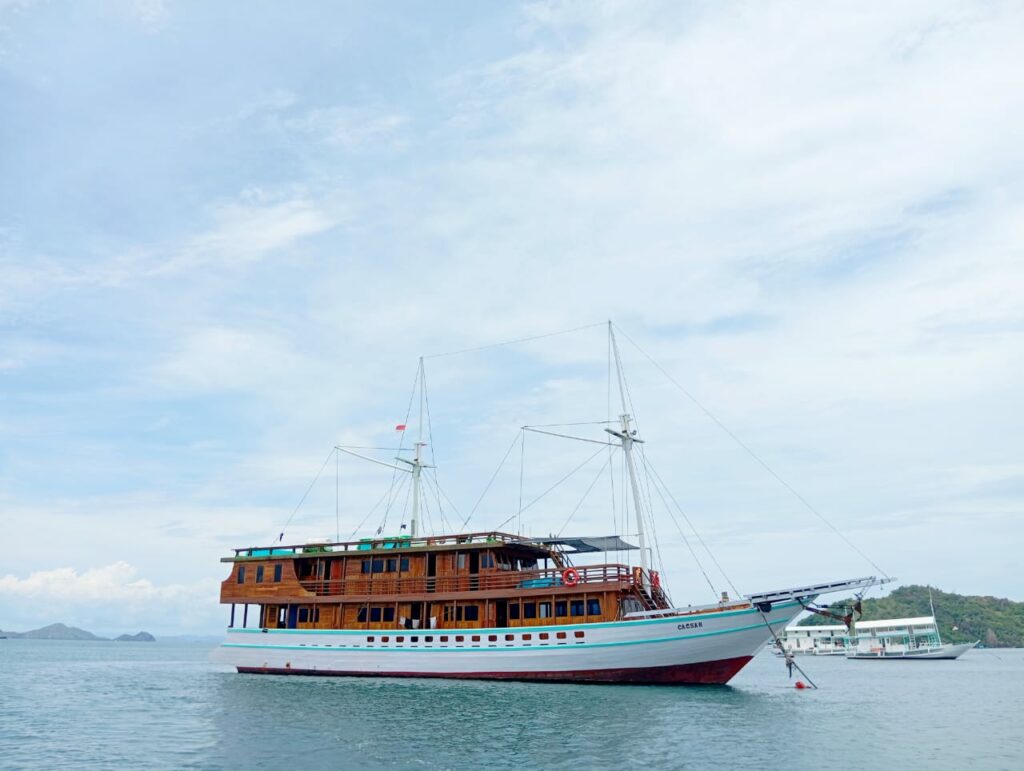 Kaisar Cruise from Komodo to Lombok