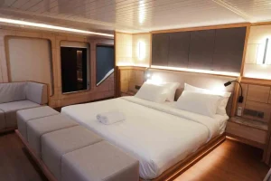 Adonara-Cabin-Mosalaki-3