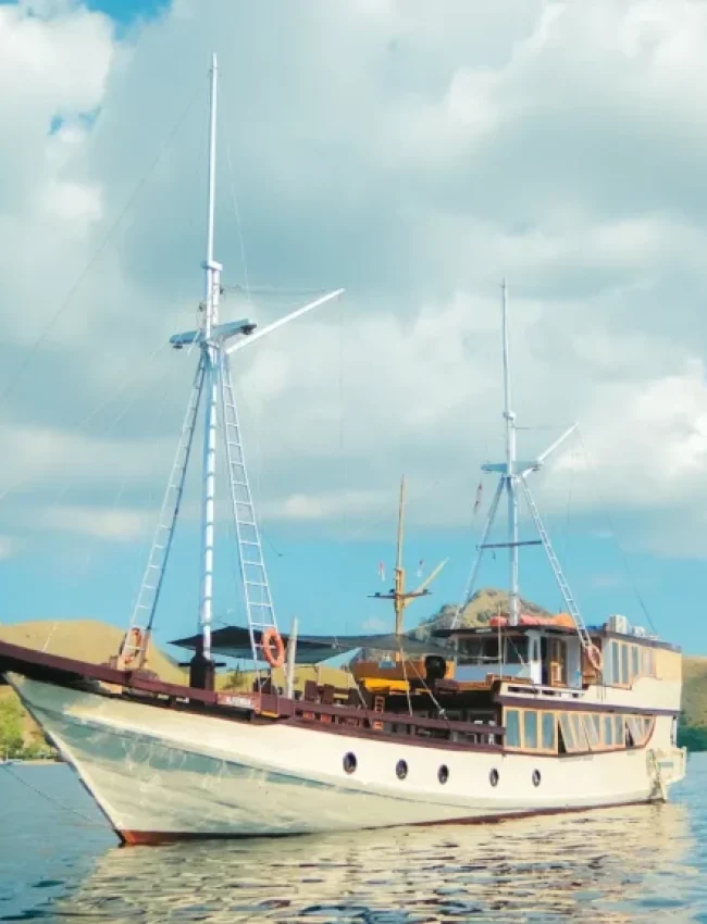 Phinisi Boat Alfatran