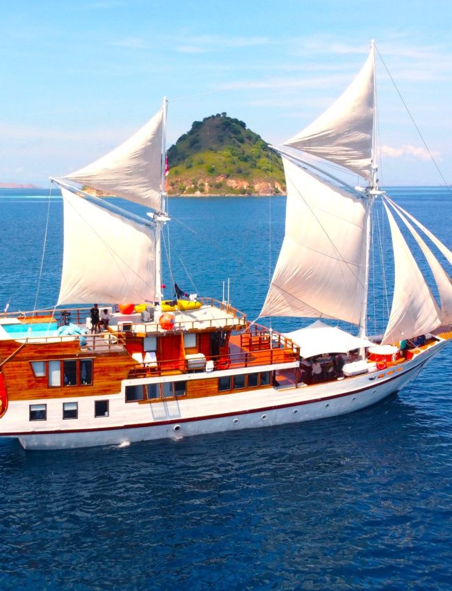 Sailing Boat lombok - Komodo with Phinisi Lady Grace