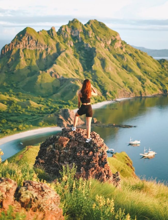 The Ultimate Guide to Sailing Komodo National Park with Komodo Vibe